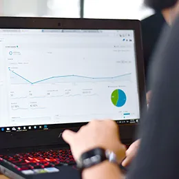 LP制作後の[ 改善・運用 ]でCV率アップをサポート